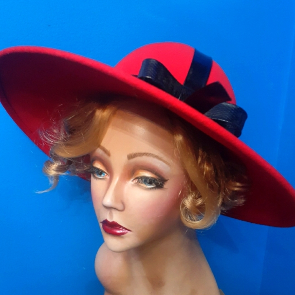 Vtg 1960s Mr John Excello Red Wool Vinyl Bow Brimmed Chapeau Hat